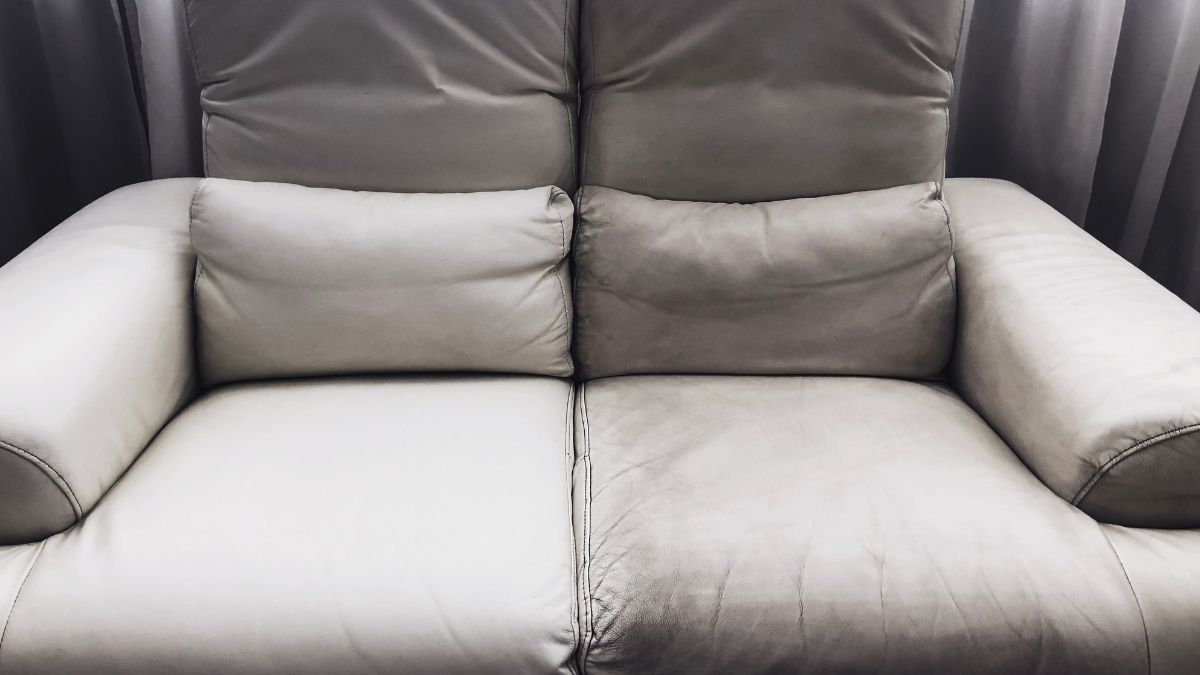 professional cleaning sofa in Phuket
