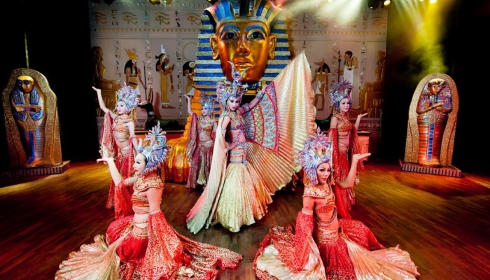 most beautiful show in thailand - simon cabaret phuket