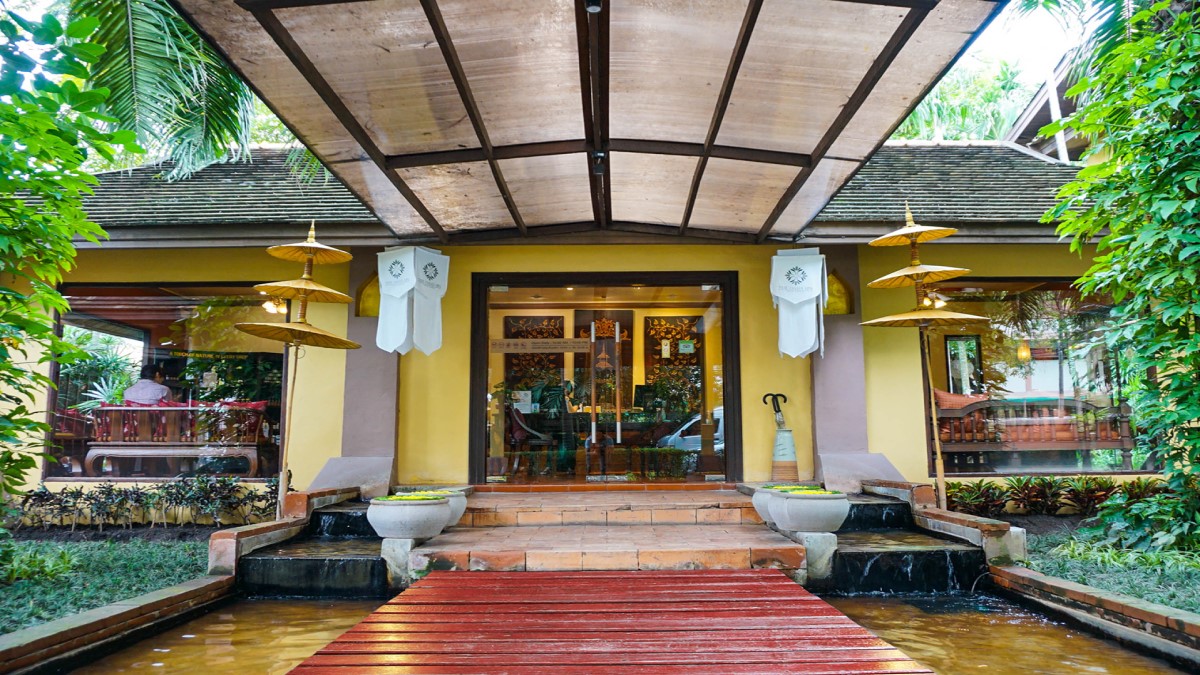 book oasis spa in chiang mai at the best price
